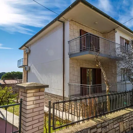 Apartment Spacious Pula